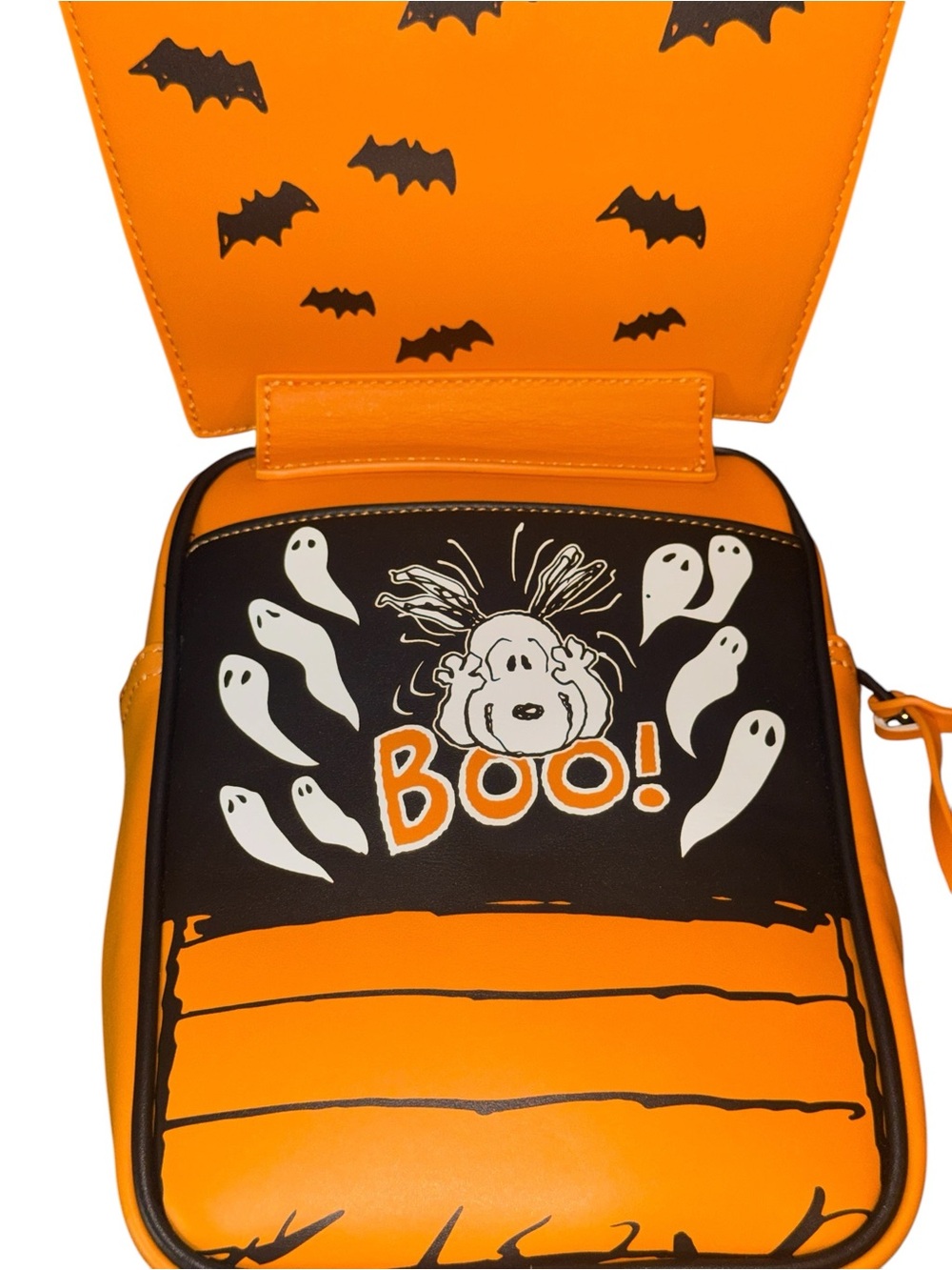 Loungefly Peanuts Great Pumpkin Snoopy Doghouse Crossbody Bag - Picture 5 of 7